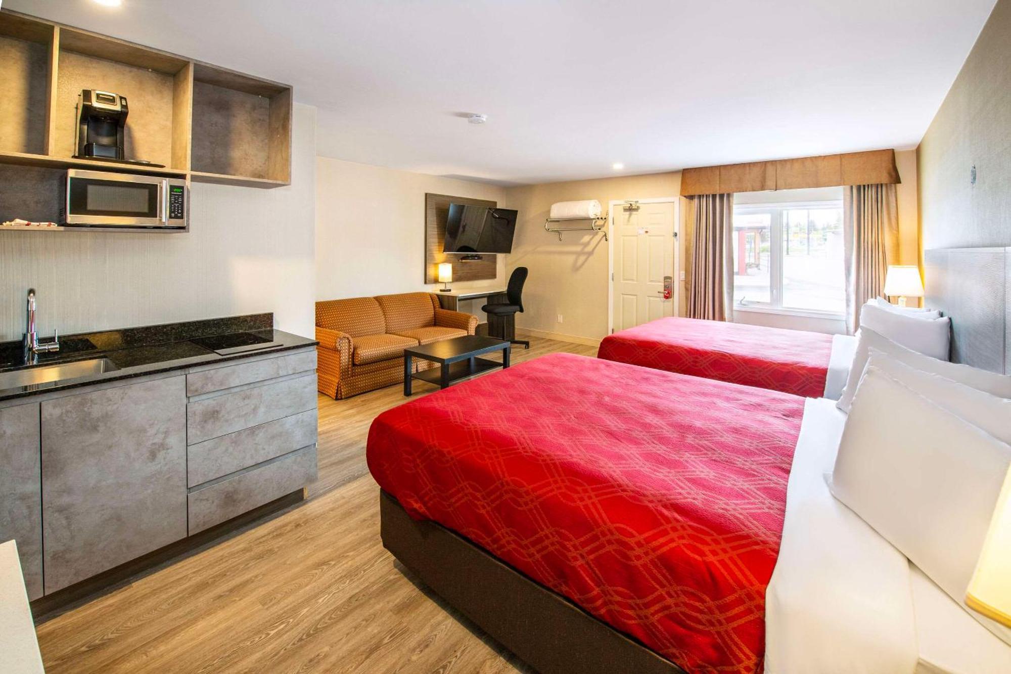 Econo Lodge Inn & Suites พินเชอร์ ครีก ภายนอก รูปภาพ