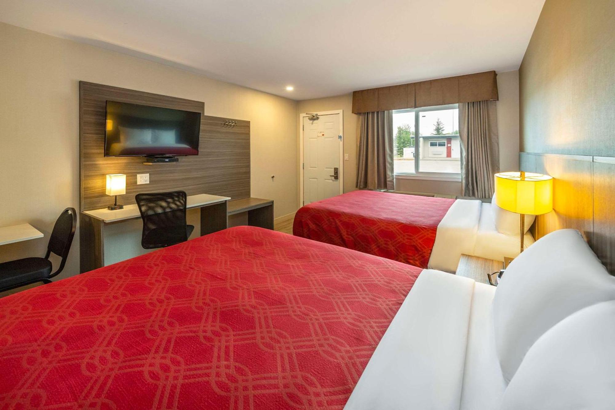 Econo Lodge Inn & Suites พินเชอร์ ครีก ภายนอก รูปภาพ